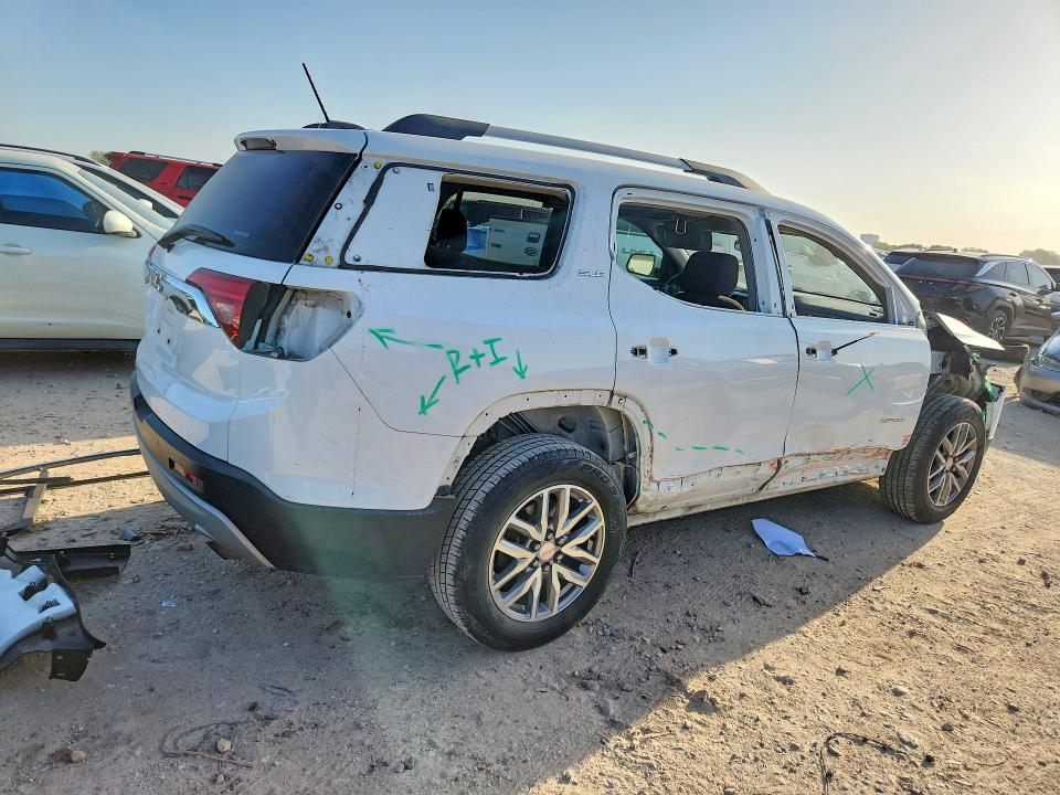 61961756 :رقم المزاد ، 1GKKNLLA9JZ138671 vin ، 2018 Gmc Acadia مزاد بيع