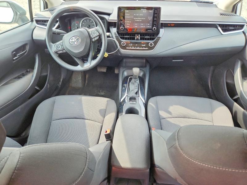 61122546 :رقم المزاد ، 5YFEPMAE2NP276003 vin ، 2022 Toyota Corolla مزاد بيع