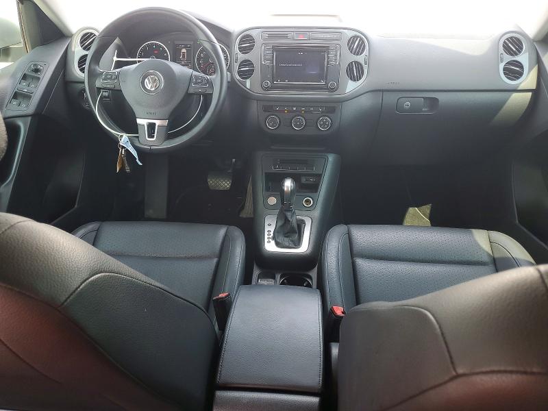 59959246 :رقم المزاد ، WVGAV7AX0HK026555 vin ، 2017 Volkswagen Tiguan مزاد بيع
