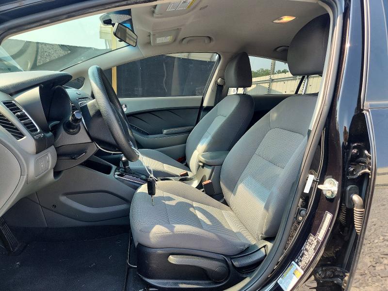 63145966 :رقم المزاد ، 3KPFK4A70JE229701 vin ، 2018 Kia Forte مزاد بيع