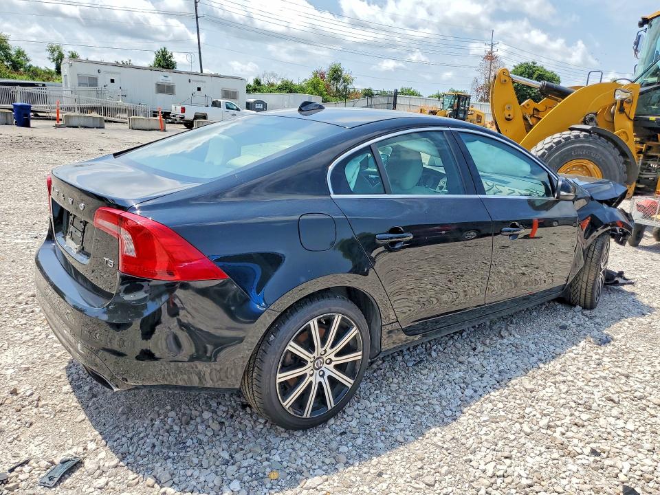 Продаж на аукціоні авто 2015 Volvo S60, vin: YV149MFM6F2335618, номер лоту: 55236406
