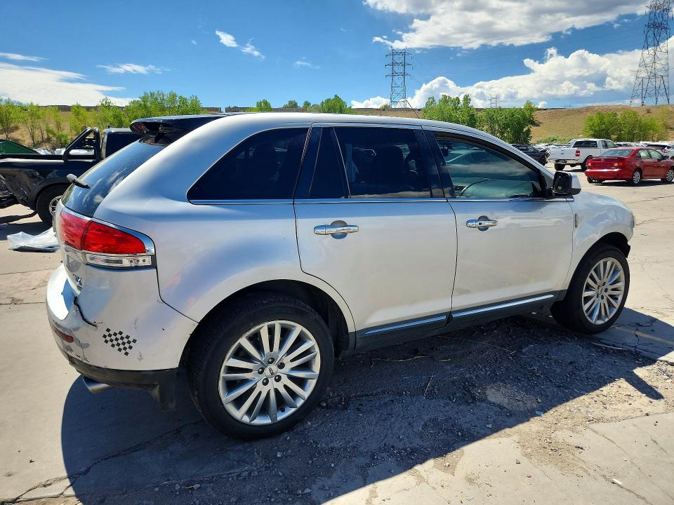 59917926 :رقم المزاد ، 2LMDJ8JK9BBJ15372 vin ، 2011 Lincoln Mkx مزاد بيع