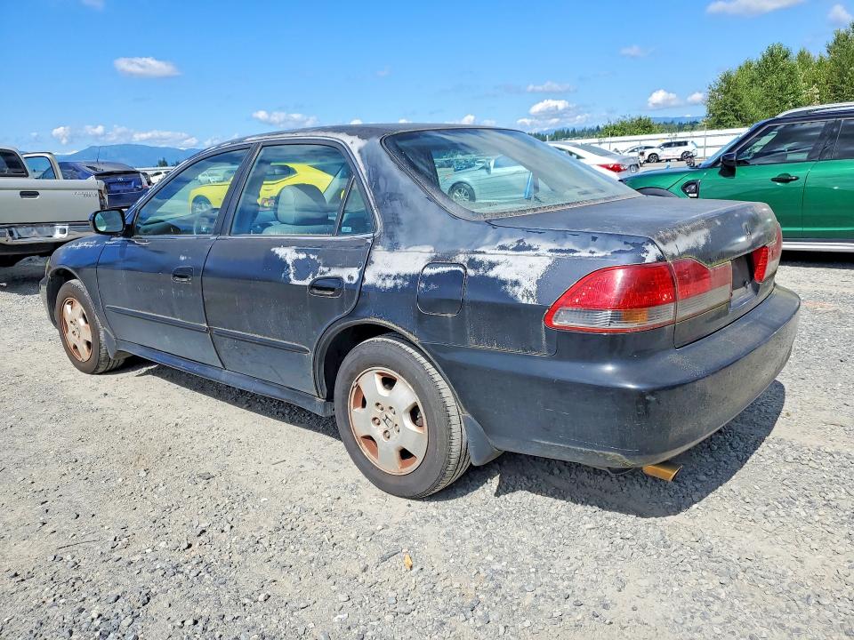 59743836 :رقم المزاد ، 1HGCG16552A064132 vin ، 2002 Honda Accord مزاد بيع