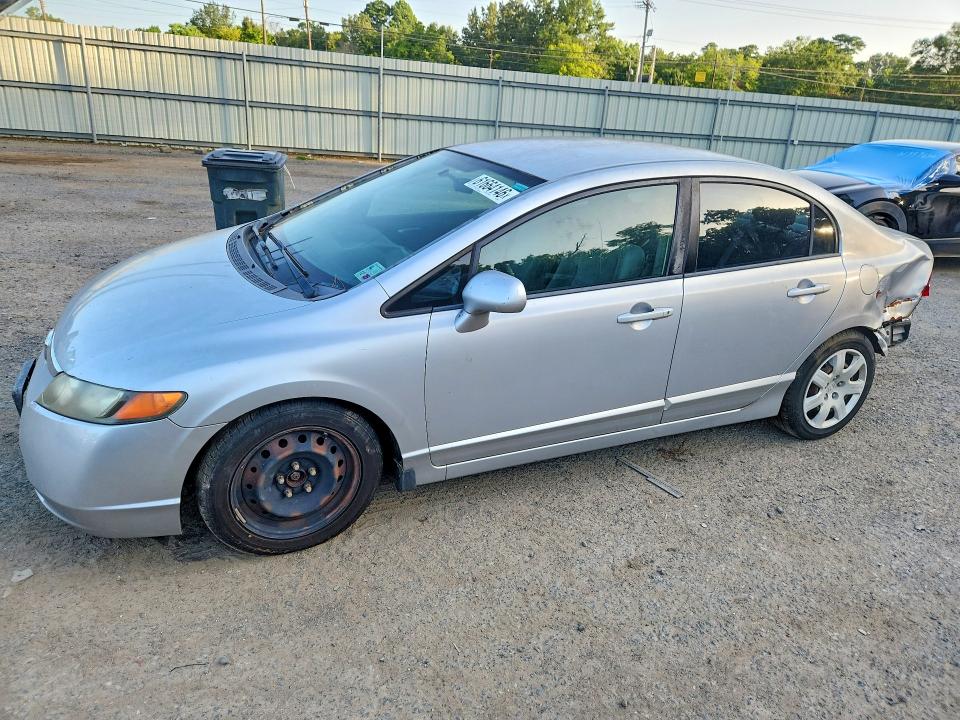 Auction sale of the 2008 Honda Civic, vin: 2HGFA165X8H349420, lot number: 61664146