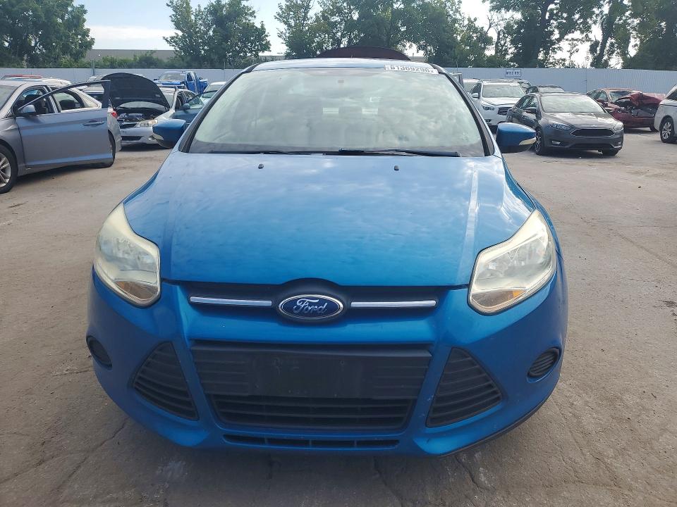 61369296 :رقم المزاد ، 1FADP3F27EL270751 vin ، 2014 Ford Focus مزاد بيع