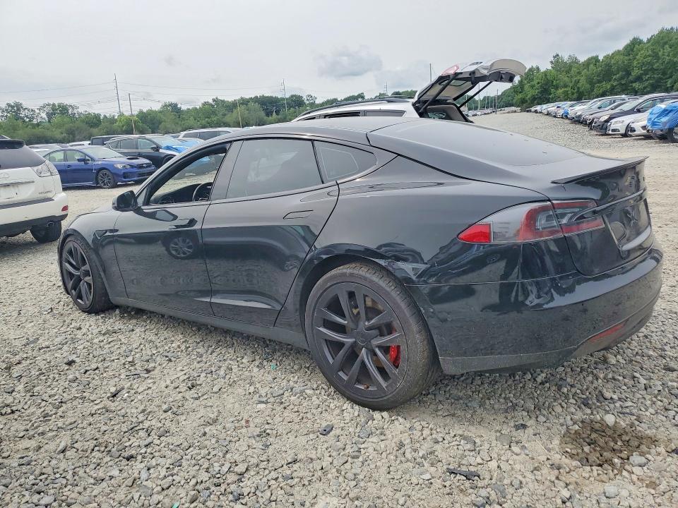 Продажа на аукционе авто 2015 Tesla Model S, vin: 5YJSA1E4XFF112726, номер лота: 61304396