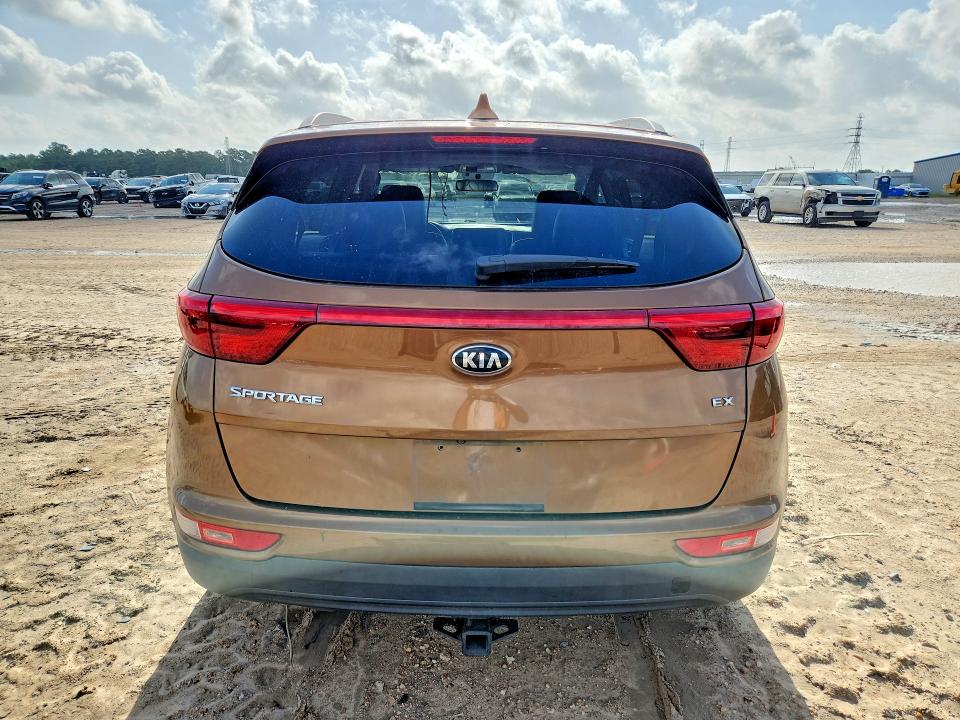 62618366 :رقم المزاد ، KNDPN3AC9J7422352 vin ، 2018 Kia Sportage مزاد بيع