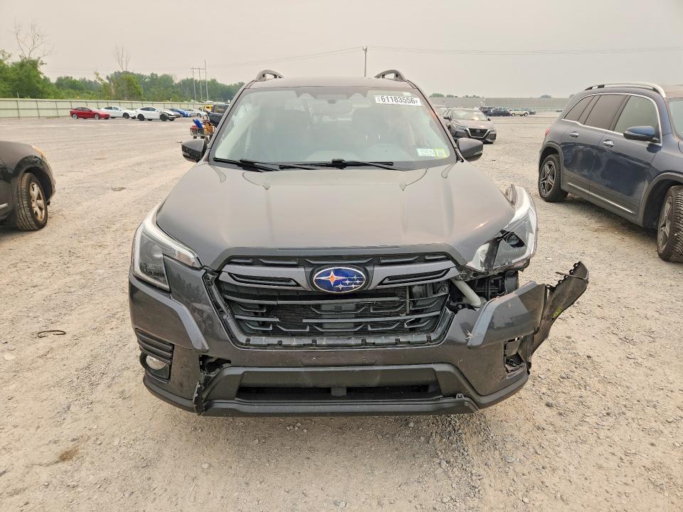 Продаж на аукціоні авто 2022 Subaru Forester, vin: JF2SKAPC3NH406406, номер лоту: 61183556