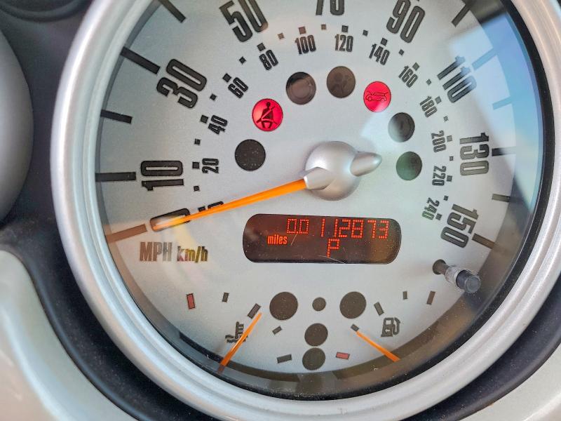 2004 Mini Cooper მანქანა იყიდება აუქციონზე, vin: WMWRC334X4TJ53338, აუქციონის ნომერი: 61347116