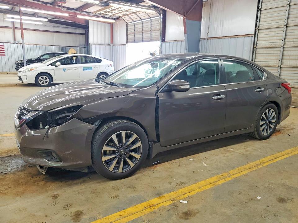 Продаж на аукціоні авто 2017 Nissan Altima, vin: 1N4AL3AP8HC245847, номер лоту: 62271356