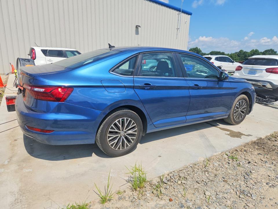60329846 :رقم المزاد ، 3VWC57BU6MM092433 vin ، 2021 Volkswagen Jetta مزاد بيع