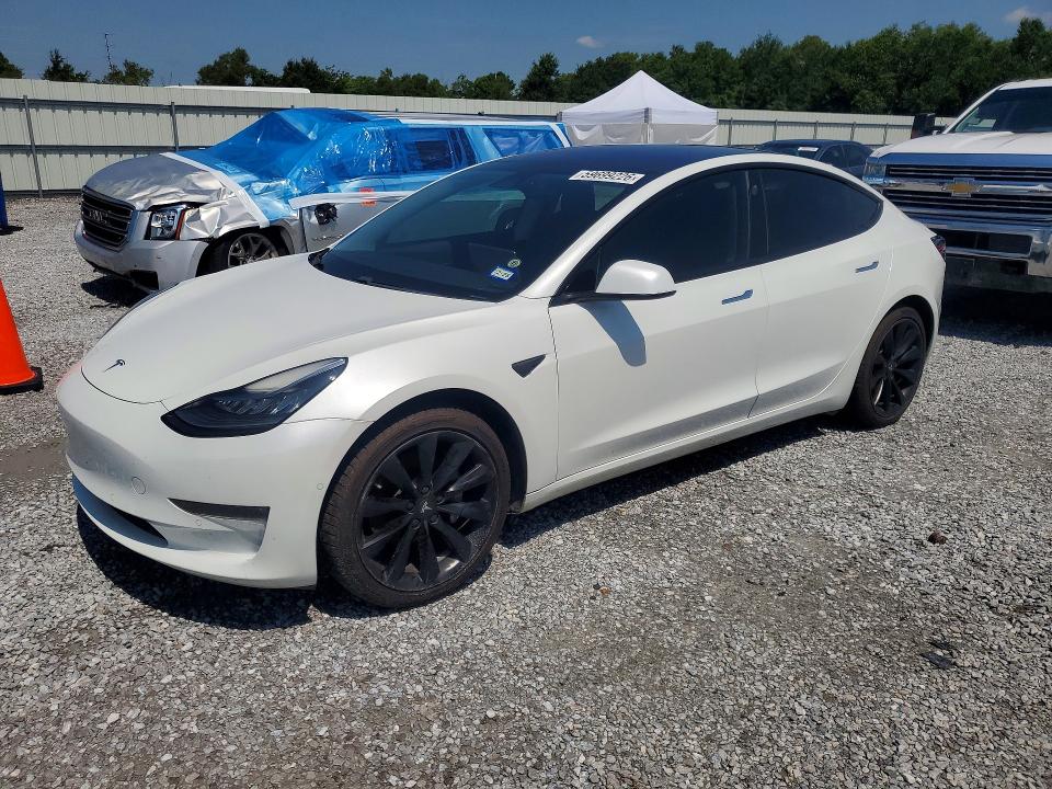 2018 Tesla Model 3 მანქანა იყიდება აუქციონზე, vin: 5YJ3E1EA2JF014748, აუქციონის ნომერი: 59699226