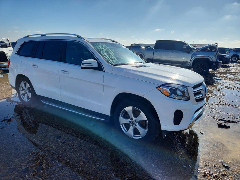 59707776 :رقم المزاد ، 4JGDF6EE9HA945814 vin ، 2017 Mercedes-benz Gls مزاد بيع