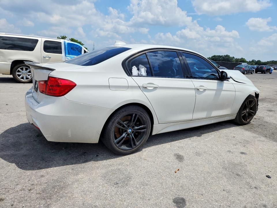61720626 :رقم المزاد ، WBA3C1C53FP853202 vin ، 2015 Bmw 328 مزاد بيع