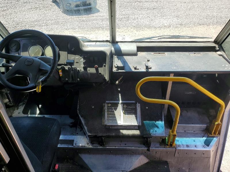 2006 Freightliner Mt45 Chassis მანქანა იყიდება აუქციონზე, vin: 4UZAANBW36CW65638, აუქციონის ნომერი: 62077466