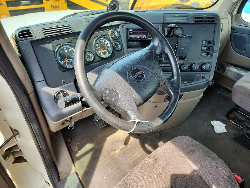 2018 Freightliner Cascadia 125 მანქანა იყიდება აუქციონზე, vin: 3AKJGEDV3JSJW1569, აუქციონის ნომერი: 60195956