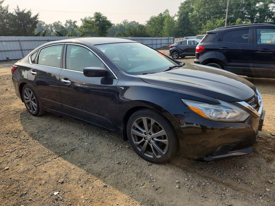 Продаж на аукціоні авто 2018 Nissan Altima, vin: 1N4AL3AP1JC227258, номер лоту: 61181936
