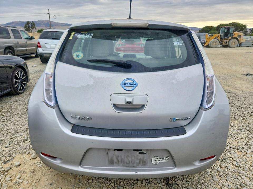 2011 Nissan Leaf მანქანა იყიდება აუქციონზე, vin: JN1AZ0CP8BT009214, აუქციონის ნომერი: 60064776