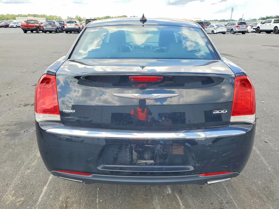 Продаж на аукціоні авто 2018 Chrysler 300, vin: 2C3CCAKGXJH211437, номер лоту: 61358446