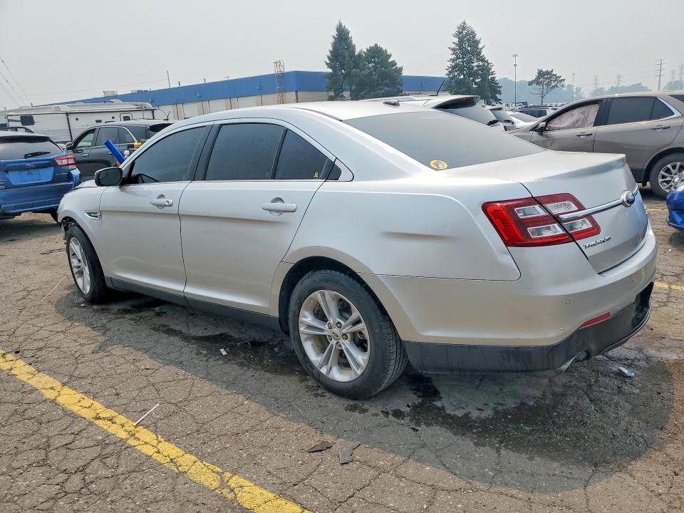 61221916 :رقم المزاد ، 1FAHP2E85DG152156 vin ، 2013 Ford Taurus مزاد بيع