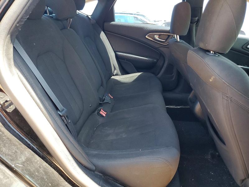 2015 Chrysler 200 მანქანა იყიდება აუქციონზე, vin: 1C3CCCAB4FN748109, აუქციონის ნომერი: 63199856