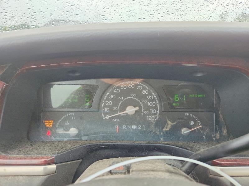 Продаж на аукціоні авто 2003 Lincoln Town Car, vin: 1LNHM82W43Y703335, номер лоту: 63212116