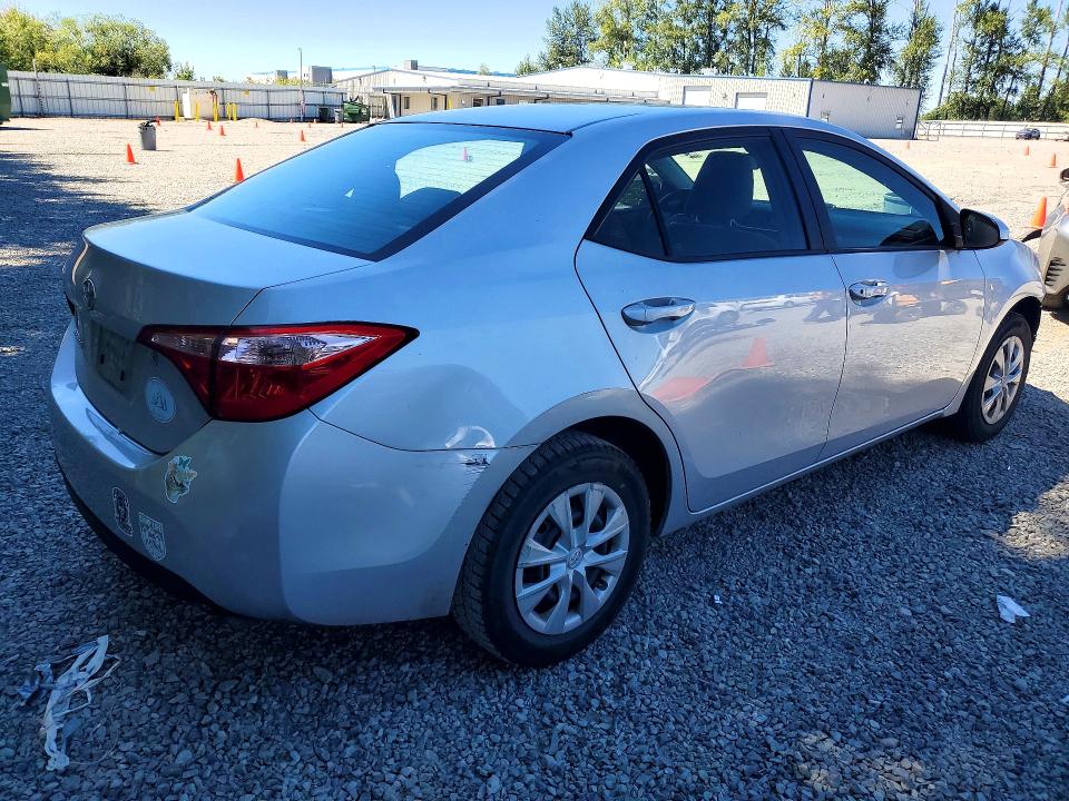 63579926 :رقم المزاد ، 2T1BURHE2HC760787 vin ، 2017 Toyota Corolla مزاد بيع