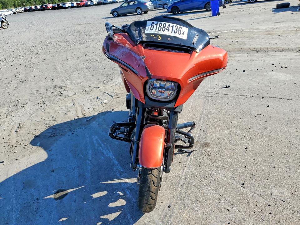61884136 :رقم المزاد ، 1HD1KB711RB617898 vin ، 2024 Harley-davidson Flhx مزاد بيع