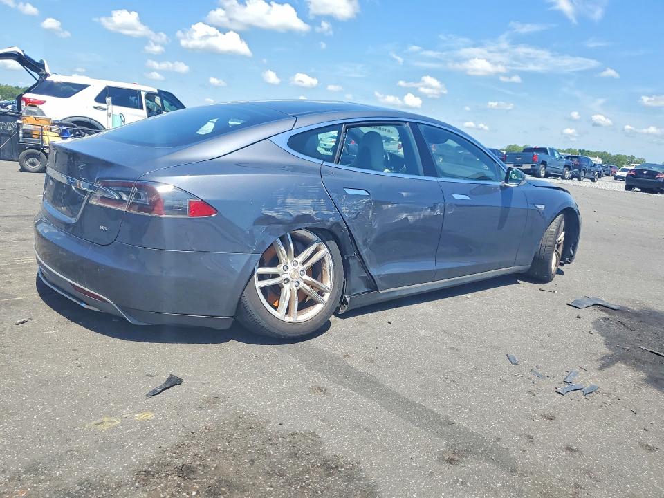 61983066 :رقم المزاد ، 5YJSA1H19EFP60476 vin ، 2014 Tesla Model S مزاد بيع