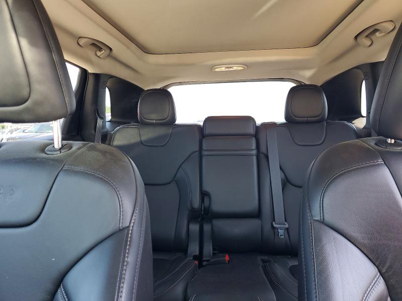 61902126 :رقم المزاد ، 1C4PJMDS6HD228331 vin ، 2017 Jeep Cherokee مزاد بيع