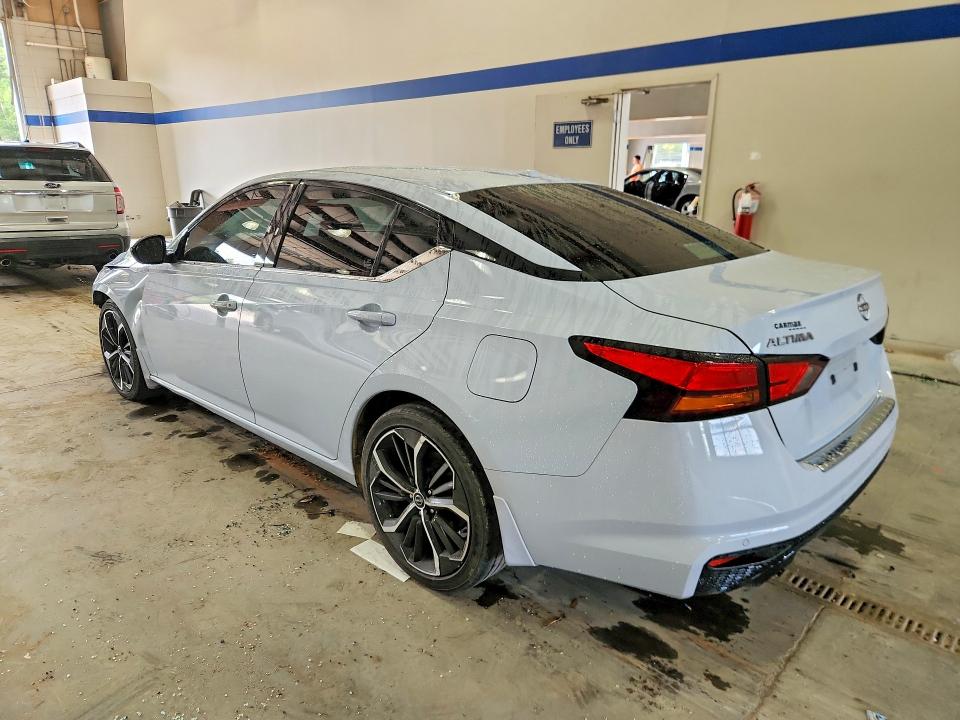 59721196 :رقم المزاد ، 1N4BL4CV3PN375026 vin ، 2023 Nissan Altima مزاد بيع