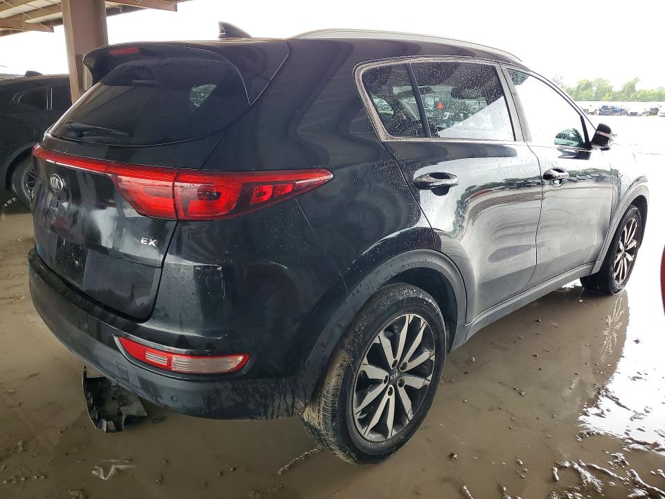 Продажа на аукционе авто 2017 Kia Sportage, vin: KNDPNCAC4H7229486, номер лота: 60870406
