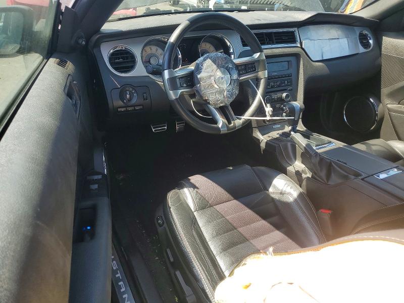60863876 :رقم المزاد ، 1ZVBP8EN1A5127395 vin ، 2010 Ford Mustang مزاد بيع
