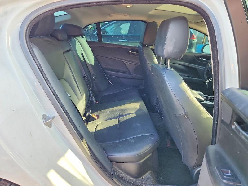 Продаж на аукціоні авто 2017 Jaguar Xe, vin: SAJAR4BG0HA977531, номер лоту: 61584226
