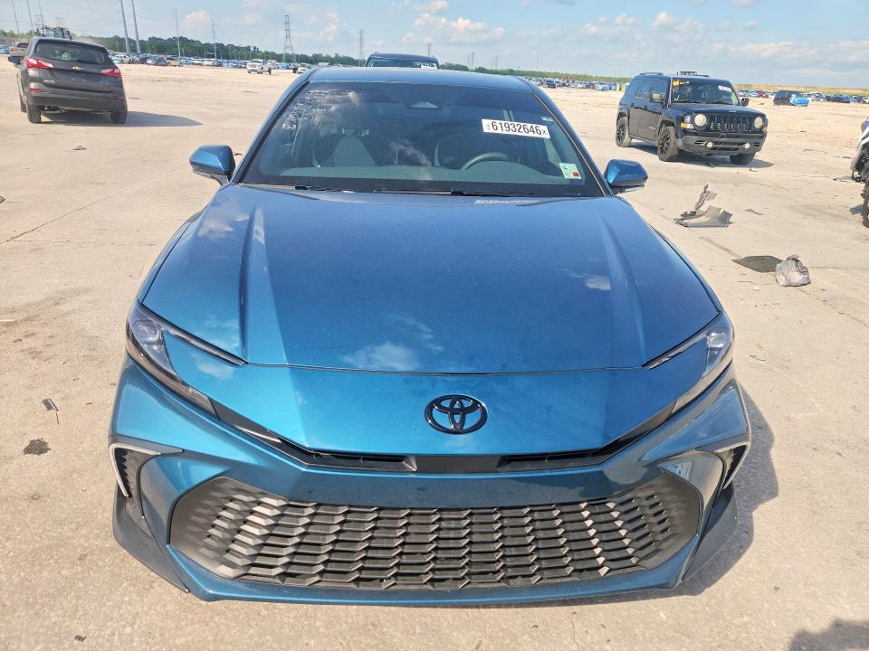 2026 Toyota Camry მანქანა იყიდება აუქციონზე, vin: 4T1DAACKXTU724823, აუქციონის ნომერი: 61932646