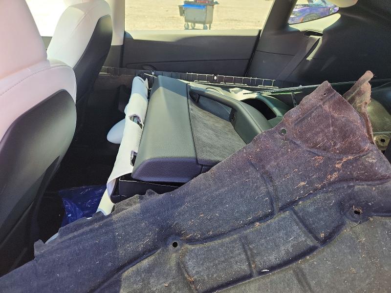 61796956 :رقم المزاد ، 7SAYGAEEXSF299383 vin ، 2025 Tesla Model Y مزاد بيع