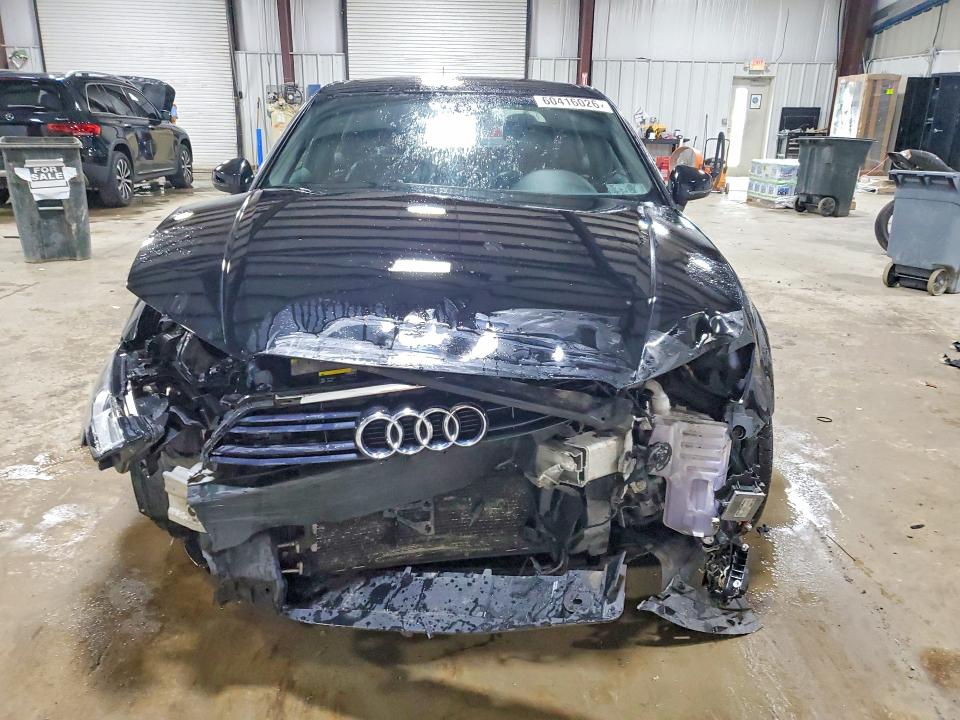 60416026 :رقم المزاد ، WAUB8GFF3H1046804 vin ، 2017 Audi A3 مزاد بيع