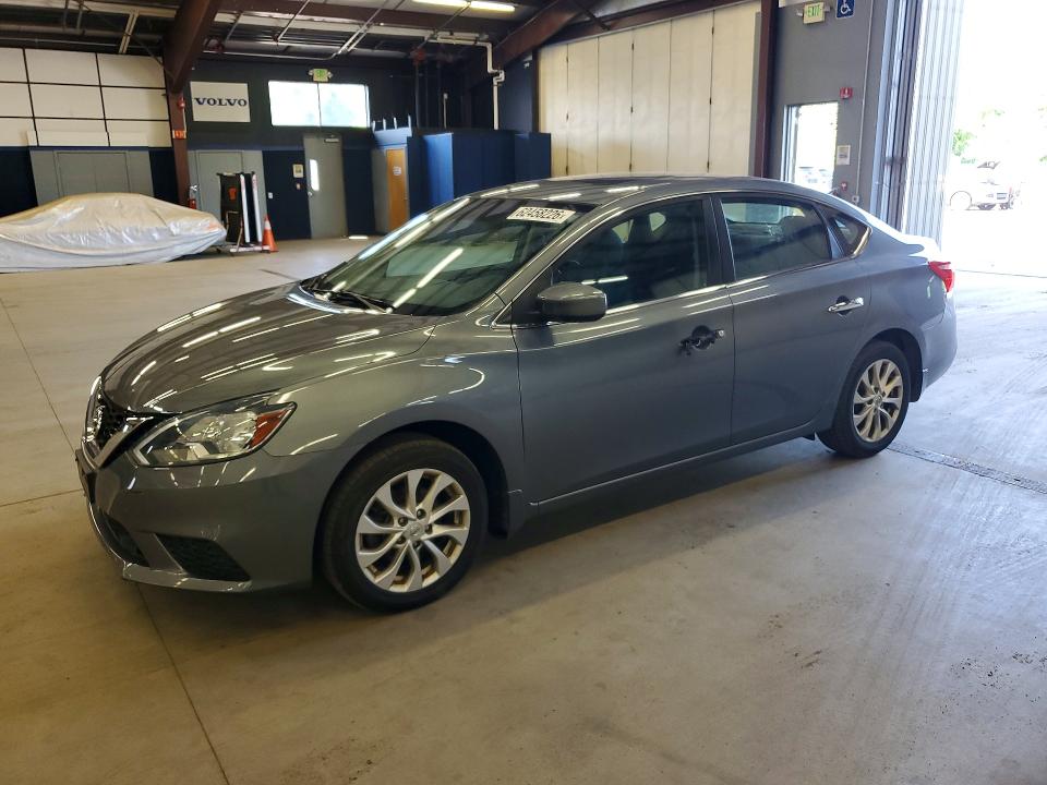 62458226 :رقم المزاد ، 3N1AB7AP0JY233020 vin ، 2018 Nissan Sentra مزاد بيع