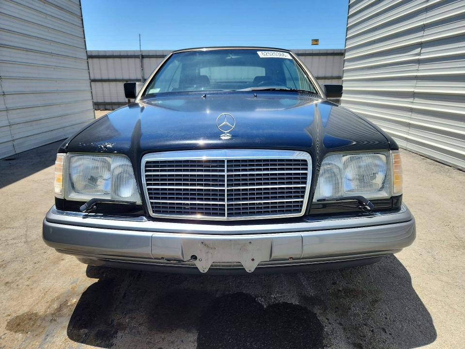 1995 Mercedes-benz E მანქანა იყიდება აუქციონზე, vin: WDBEA66EXSC282317, აუქციონის ნომერი: 62520366