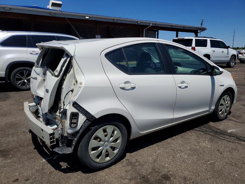 59664046 :رقم المزاد ، JTDKDTB30C1506075 vin ، 2012 Toyota Prius C مزاد بيع