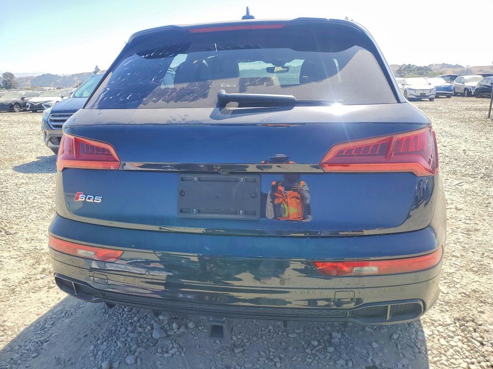58069826 :رقم المزاد ، WA1C4AFY8L2098508 vin ، 2020 Audi Sq5 مزاد بيع