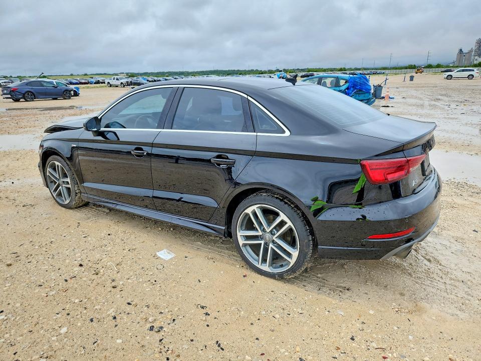 2017 Audi A3 მანქანა იყიდება აუქციონზე, vin: WAUJ8GFFXH1025962, აუქციონის ნომერი: 61025936