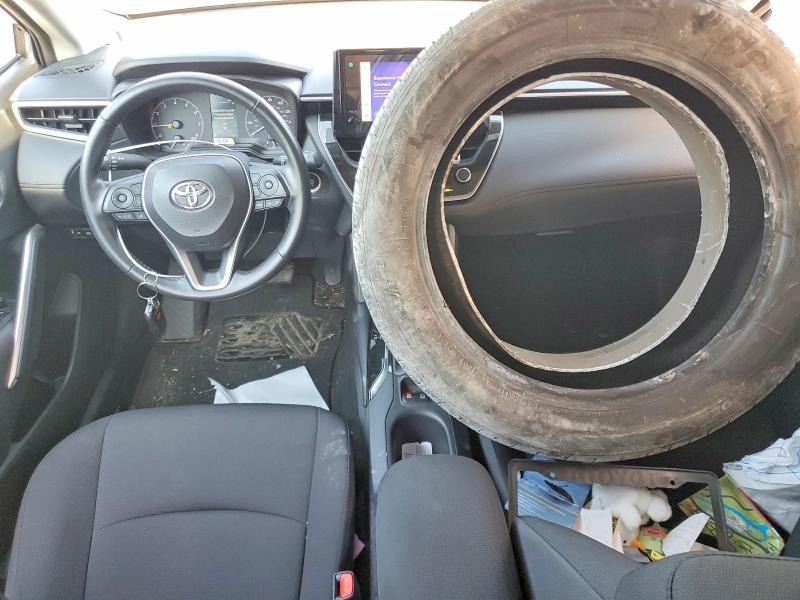 61062876 :رقم المزاد ، 7MUCAAAG4PV045807 vin ، 2023 Toyota Corolla Cross مزاد بيع