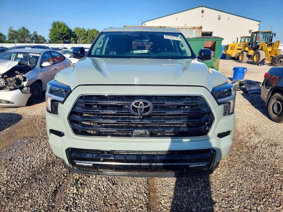 Продажа на аукционе авто 2024 Toyota Sequoia, vin: 7SVAAABA3RX027748, номер лота: 95134175