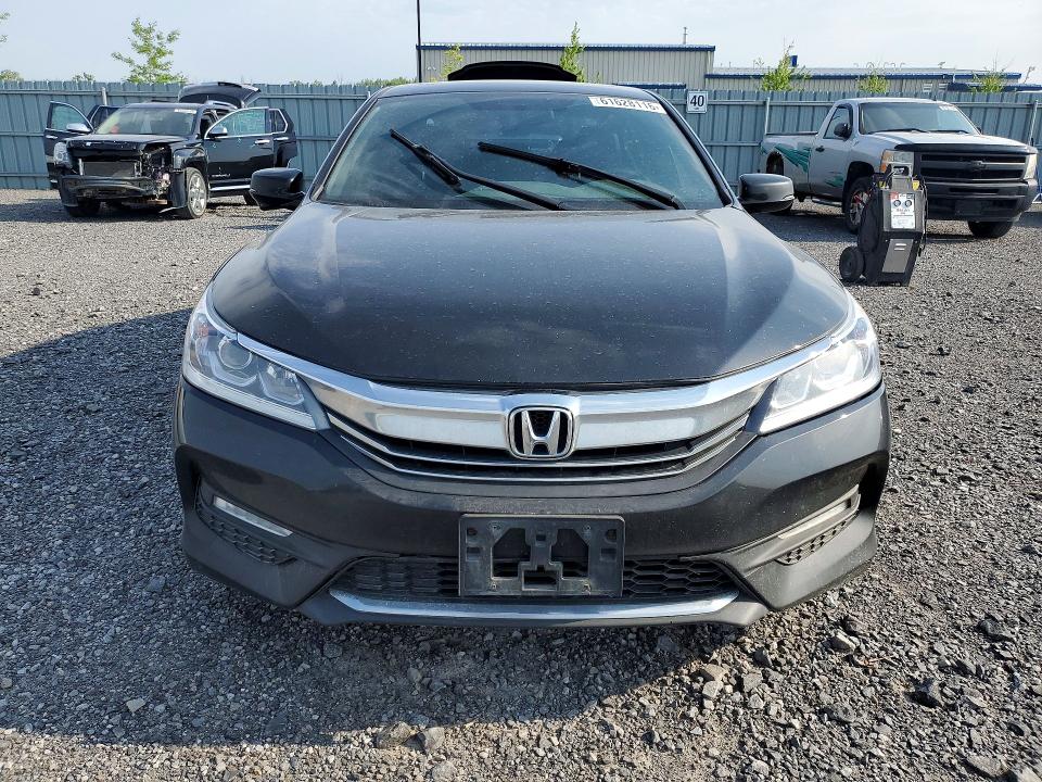 Продаж на аукціоні авто 2017 Honda Accord, vin: 1HGCR2E51HA808268, номер лоту: 61628116