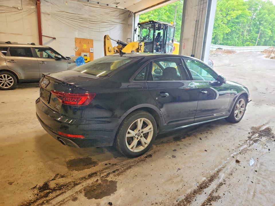 Продаж на аукціоні авто 2018 Audi A4, vin: WAUDNAF48JA022680, номер лоту: 59945636