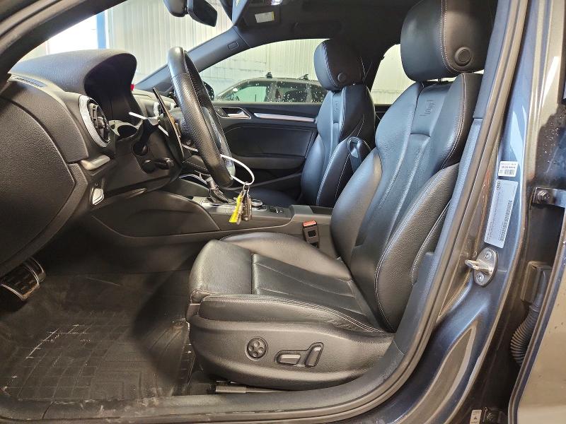 59794126 :رقم المزاد ، WAUB1GFF7J1033869 vin ، 2018 Audi S3 مزاد بيع