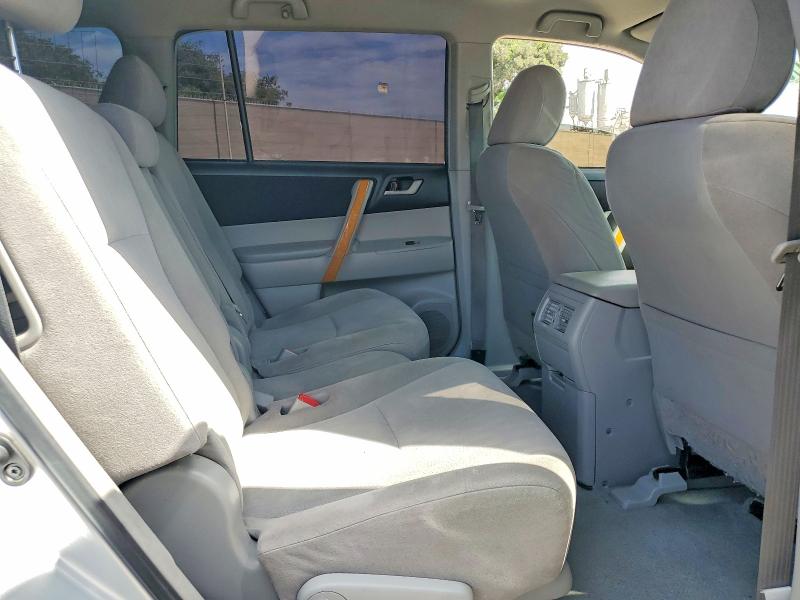 61447376 :رقم المزاد ، JTEBW3EH9A2047634 vin ، 2010 Toyota Highlander مزاد بيع