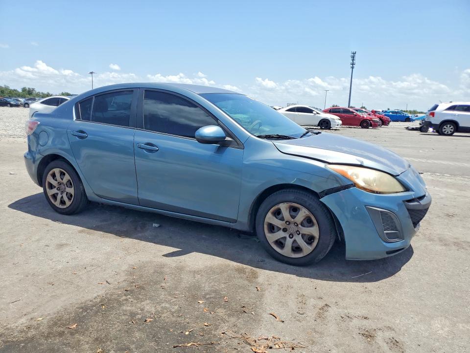 61393836 :رقم المزاد ، JM1BL1UF1B1432064 vin ، 2011 Mazda 3 مزاد بيع