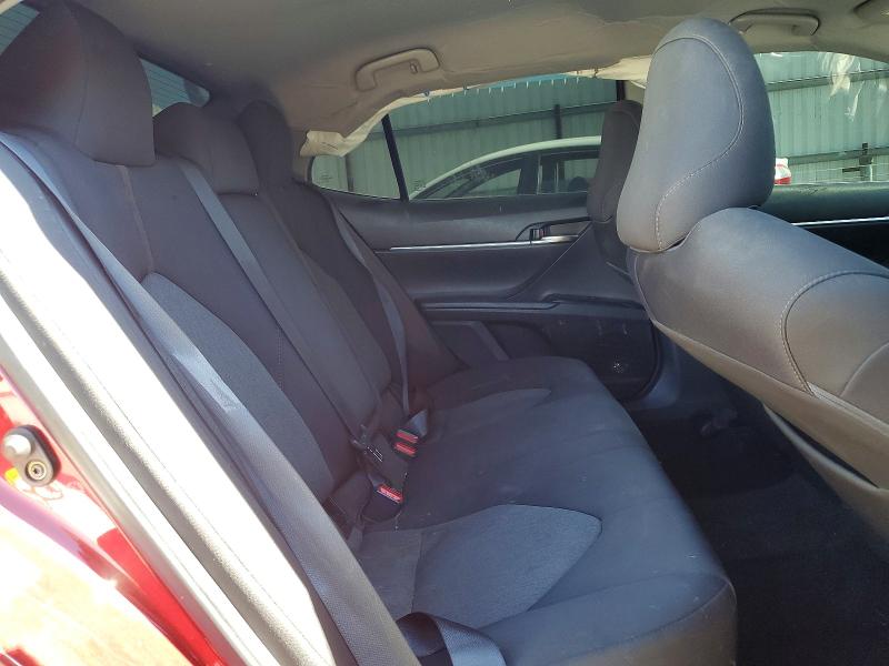 60532856 :رقم المزاد ، 4T1B11HK4KU735394 vin ، 2019 Toyota Camry مزاد بيع